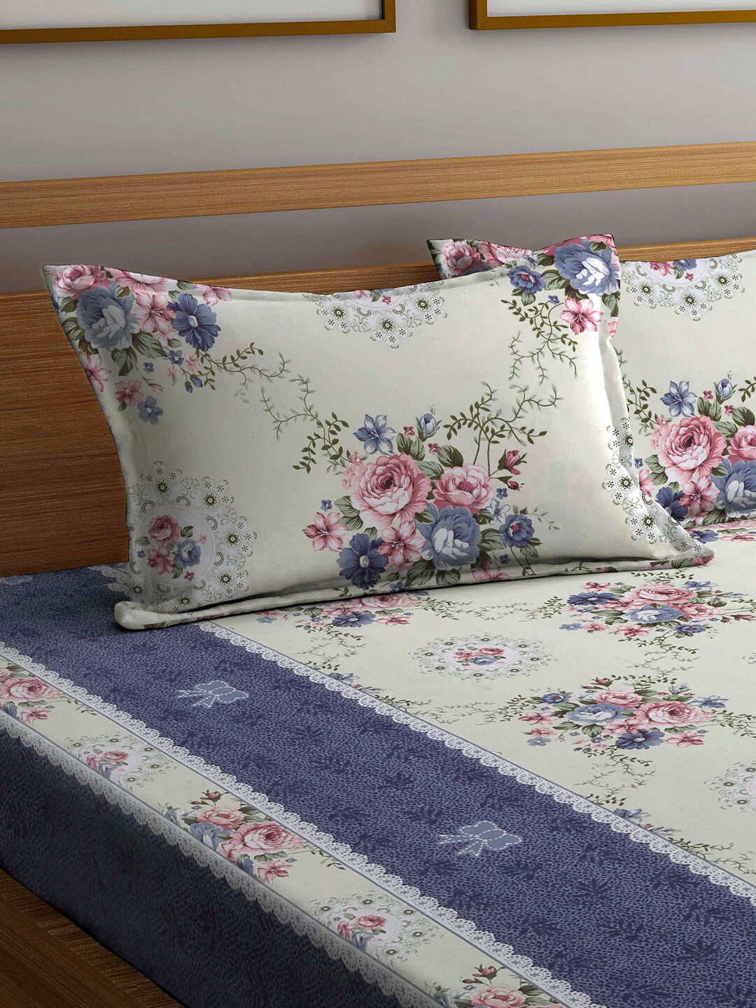 Rangloom Fabrics White Floral Polycotton 300 TC King Fine Bedsheet with 2 Pillow Covers