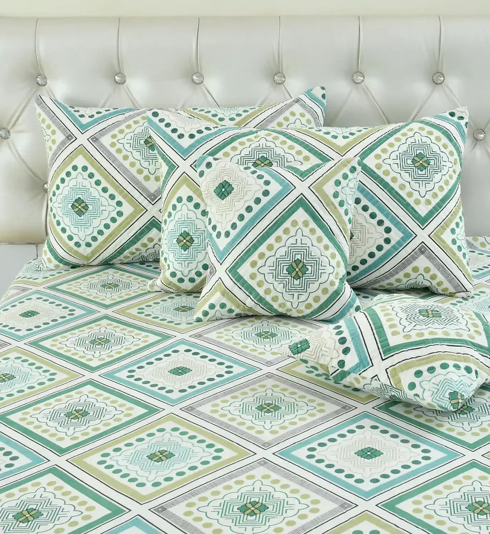 Emerald Green Cotton King Size Quilted Bedsheet Set - 5-Piece