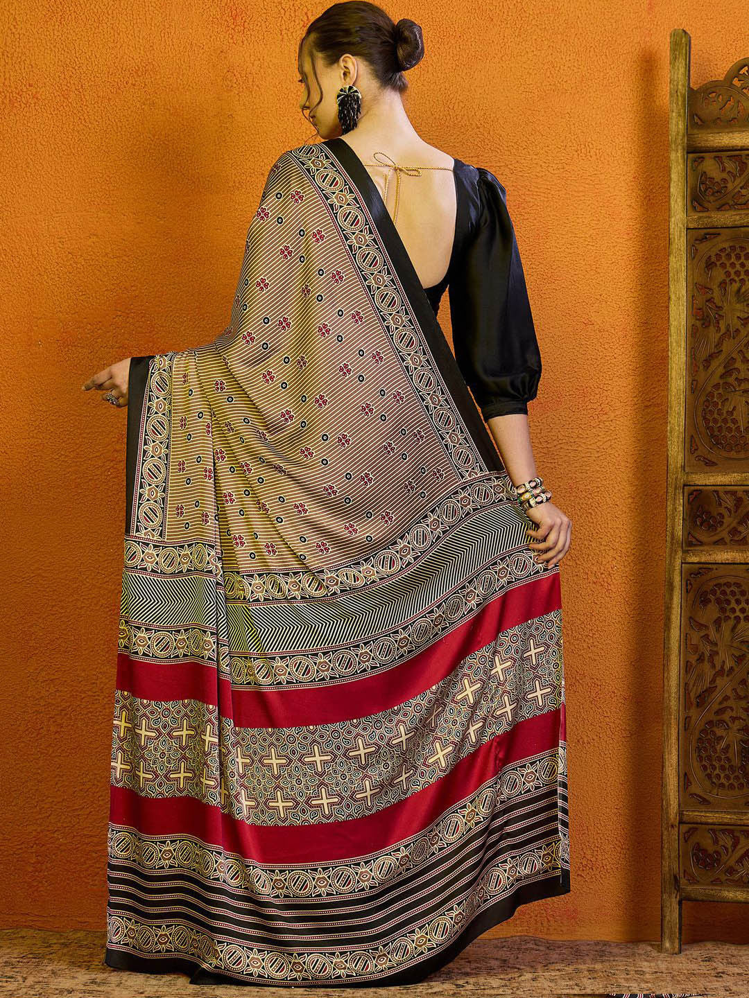 Rani Raiment Striped Satin Block Print Saree
