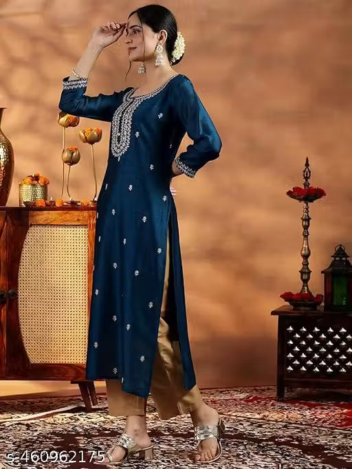 Rani Raiment Women Embroidered Silk Blend Straight Kurta