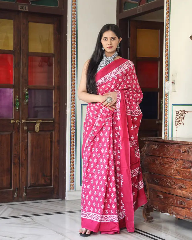 Pink and white saree Ethnic motifs printed saree with unstitched blouse