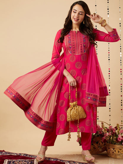 Rani Raiment Pink Ethnic Motifs Printed Gotta Patti Kurta With Trousers & Dupatta