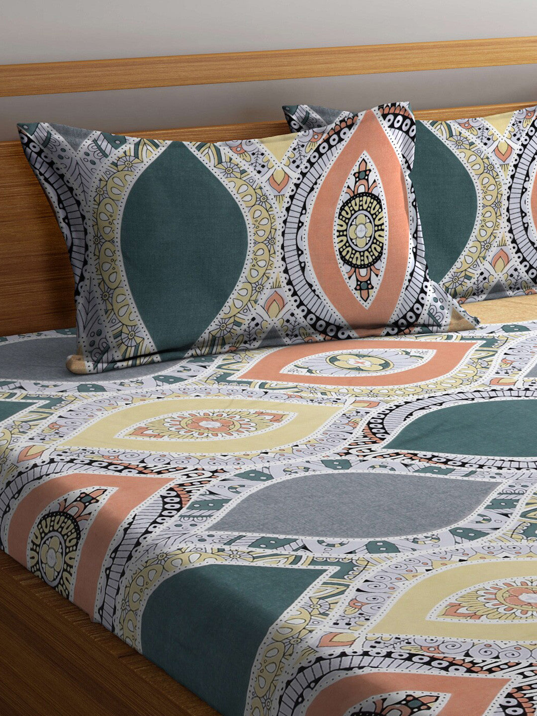 Rangloom Fabrics Green Ethnic Motifs Cotton 300 TC King Fine Bedsheet with 2 Pillow Covers